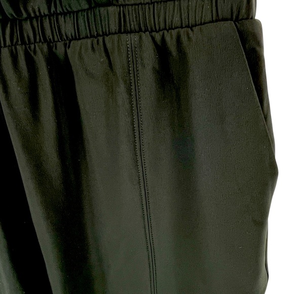 Evereve Black Teagan Jumpsuit V-neck Sleeveless Pockets Sz L - Picture 9 of 9